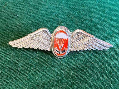 SA PARACHUTE FREEFALL INSTRUCTOR,CHROME AND ENAMEL (LUCITE COVERED) MESS DRESS WING-WORN FROM THE 19