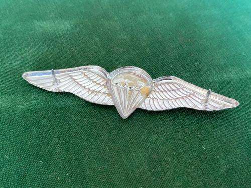 SA PARACHUTE DISPATCHER OR 50 JUMPS OR MORE,CHROMED AND LUCITE COVERED ENAMELLED FULL SIZE WING-WORN