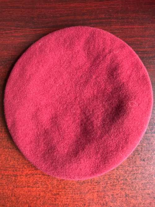 2004 UNUSED MEDICAL BERET- SIZE 62-LABELLED