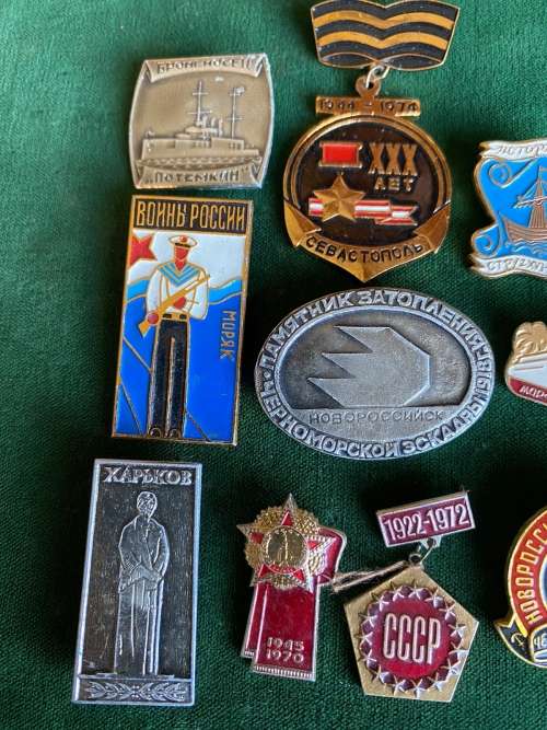 SOVIET RUSSIA NAVAL PINS- SELECTION OF 10 SOLD TOGETHER-CIRCA 1970`S-STICK PINS INTACT