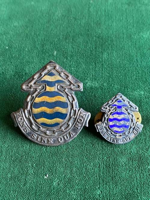 ORDNANCE SERVICES CORPS,CHROME AND ENAMEL CAP AND ONE COLLAR BADGE-APPROVED IN 1977-1ST TYPE-LUGS+PI