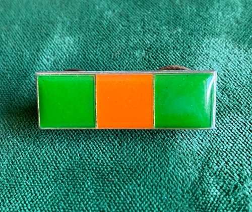 COMMANDO BERET BAR-GREEN/ SAFFRON/ GREEN-SMALLER FIRST PATTERN-ORIGINAL- 2 PINS
