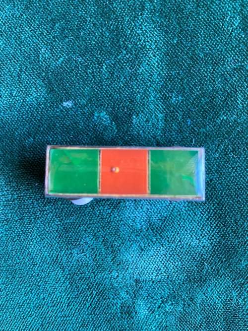 COMMANDO BERET BAR-GREEN/ SAFFRON/ GREEN-SMALLER FIRST PATTERN-ORIGINAL- 2 PINS