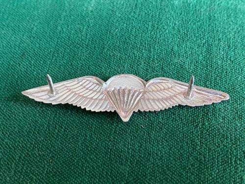 SA PARACHUTE DISPATCHER OR 50 JUMPS OR MORE CHROME AND LUCITE COVERED ENAMELLED WING MESS DRESS-WORN