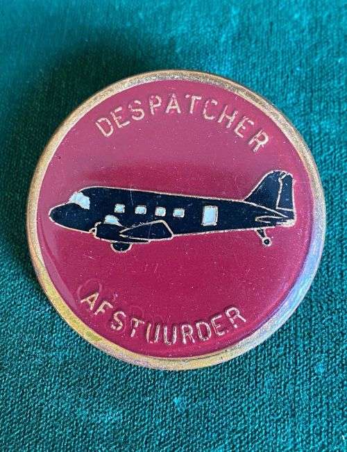 44 PARACHUTE BRIGADE DISPATCHER FLASH- 2 PINS-ORIGINAL