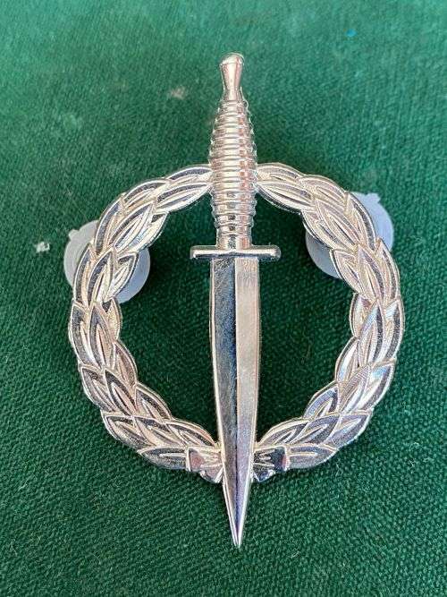 SA SPECIAL FORCES-REPRO OPERATORS BADGE-FULL SIZE- 2 PINS