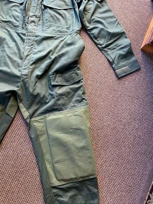 RECCE/SPECIAL FORCES URBAN TRAINING AND OPERATIONS OVERALL WITH REINVORCED EXTRACTION GRIP ON THE BA