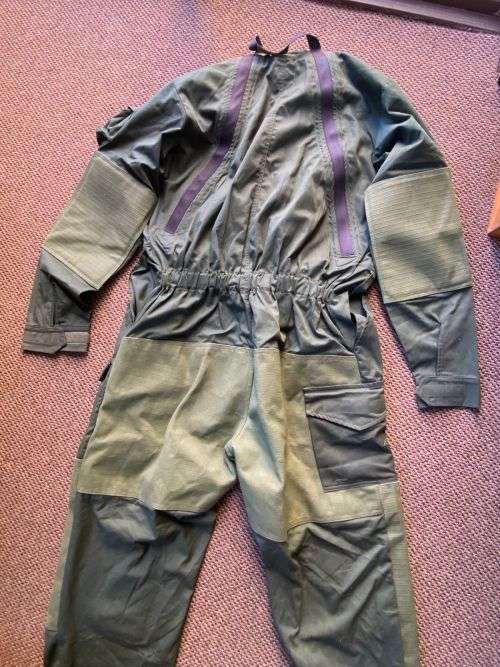 RECCE/SPECIAL FORCES URBAN TRAINING AND OPERATIONS OVERALL WITH REINVORCED EXTRACTION GRIP ON THE BA