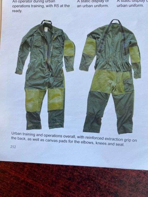 RECCE/SPECIAL FORCES URBAN TRAINING AND OPERATIONS OVERALL WITH REINVORCED EXTRACTION GRIP ON THE BA