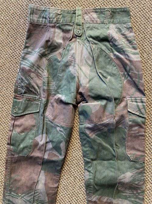 DARKER TANNED,RHODESIAN CAMO TROUSERS WORNED BY 1 PSY OPS AND SOME ARMOURED CAR MEMBERS-SIZE 30-PIPE