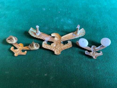 SA AIRFORCE,GILDING METAL CAP AND COLLARS-WORN POST 1959-LUGS + PINS INTACT