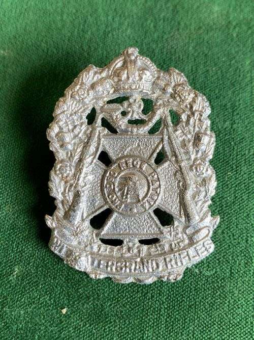 WITWATERSRAND RIFLE,UNOFFICIAL WHITE METAL CAP BADGE-WORN DURING WW2- 2 LUGS