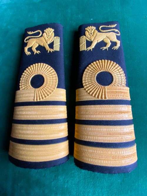 SA NAVY COMMANDERS RANK BOARD PAIR `PLASTICIED`