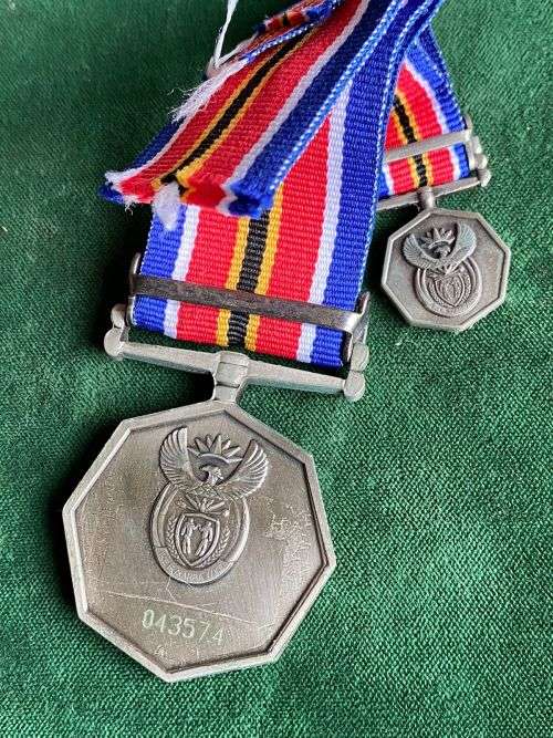 TSHUMELO IKATELAHO (CAMPAIGN MEDAL)FULL SIZE + MINIATURE-NUMBERED