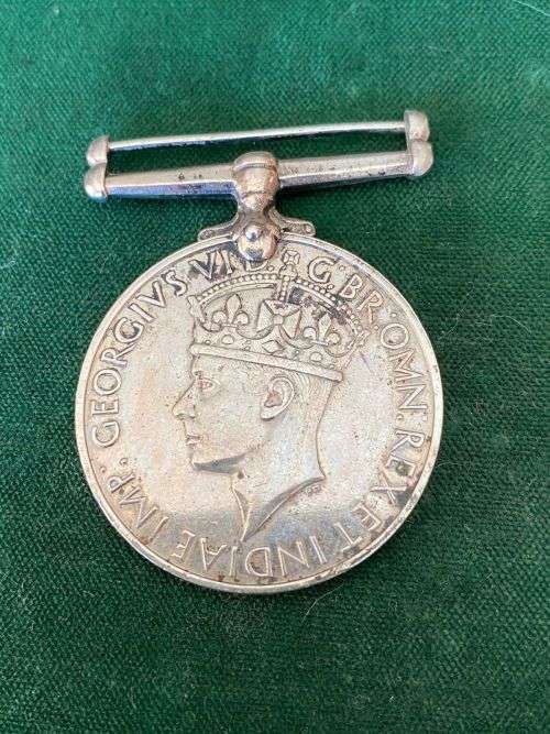 WW2 WAR MEDAL NAMED TO 323331 M.J. BREEDT
