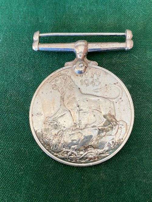 WW2 WAR MEDAL NAMED TO 323331 M.J. BREEDT