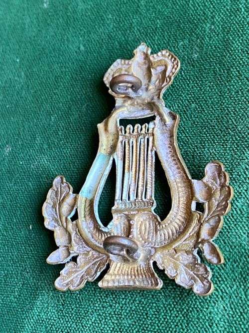 BOER WAR BRITISH ARMY BANDSMAN BADGE-2 LUGS-ORIGINAL