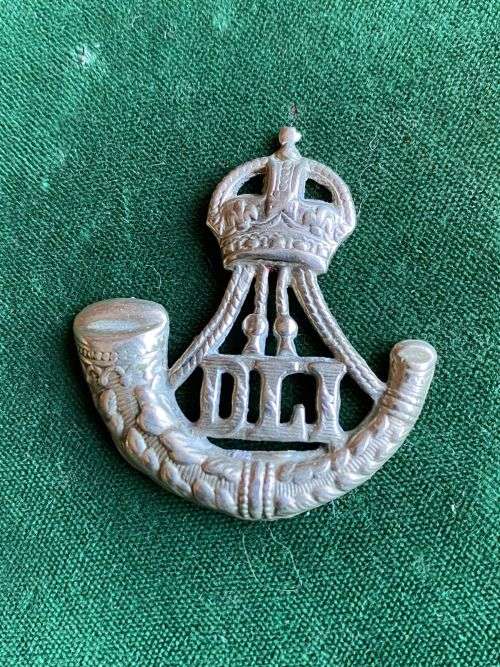 DURBAN LIGHT INFANTRY WHITE METAL CAP BADGE-NO SLIDER-1902-1919