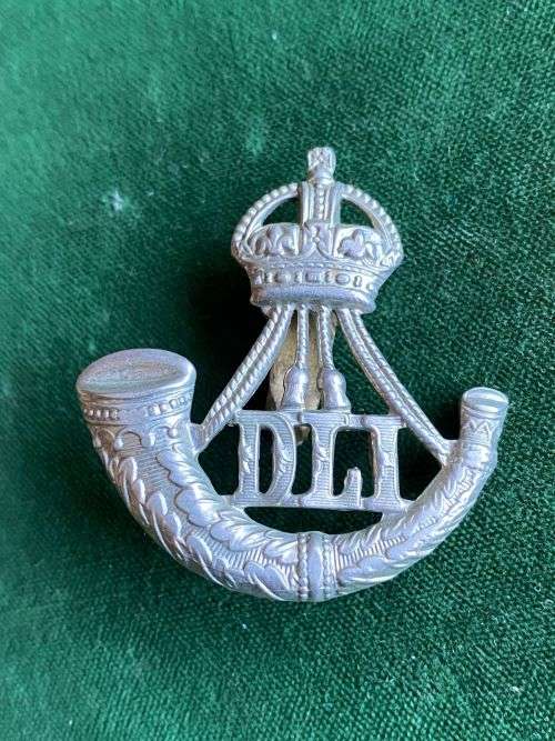 DURBAN LIGHT INFANTRY WHITE METAL CAP BADGE-1902-1919-SLIDER HALF