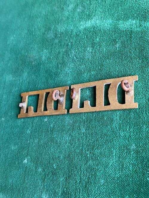 DURBAN LIGHT INFANTRY BRASS TITLE PAIR-WORN 1921-1935-ONE LUG MISSING