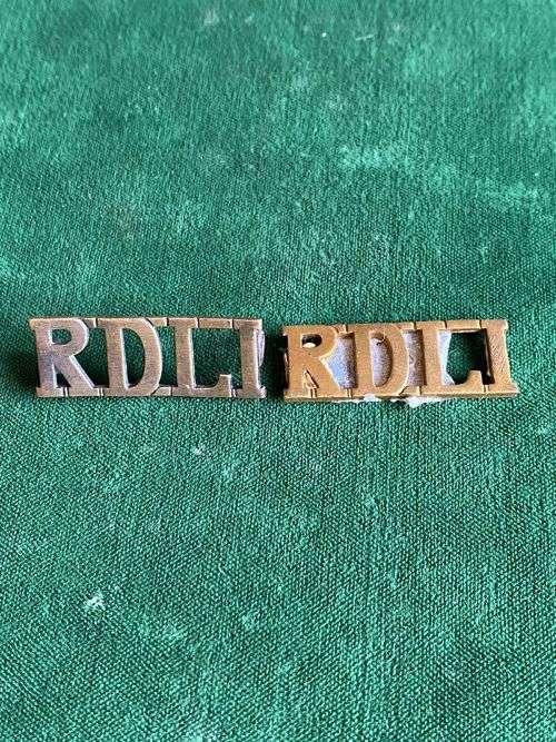 DURBAN LIGHT INFANTRY BRASS TITLE PAIR-WORN FROM 1935-THE ONE TITLE WITHOUT LUGS