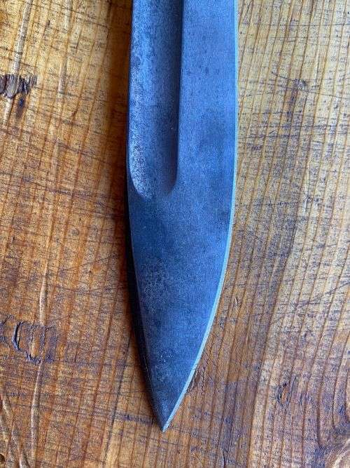 GERMAN S98/05- A BUTCHER BAYONET-THIS ONE MADE WITH A PLAIN BLADE WITHOUT SAW BACK-THE BACK OF THE B
