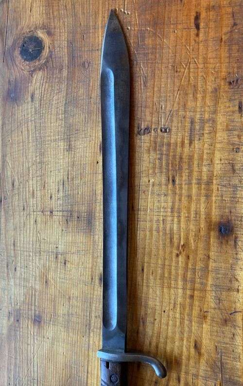 GERMAN S98/05- A BUTCHER BAYONET-THIS ONE MADE WITH A PLAIN BLADE WITHOUT SAW BACK-THE BACK OF THE B
