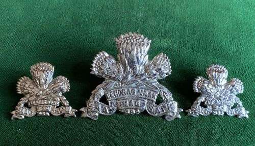 SA ARMOURED CORPS CAP AND COLLARS CHROME-WORN 1970`S-1980`S- PINS + LUGS INTACT