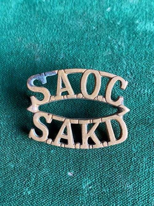 SA ORDNANCE CORPS BRASS TITLE-WORN 1934-1942- 2 LUGS