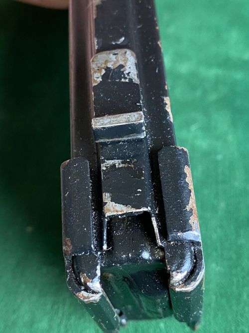 METAL 5.56 RIFLE MAGAZINE TO FIT R4/R5/R6/LM4/LM5/LM6- 30 ROUNDS -USED BUT VERY GOOD CONDITION