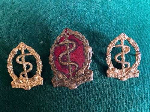 SA MEDICAL CORPS CAP AND COLLARS-WORN 1959-1970`S- ONE LUG ON CAP MISSING