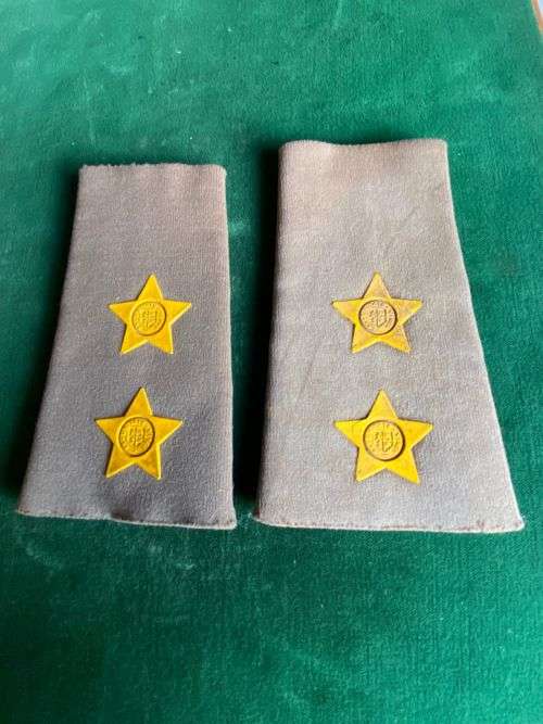 LIEUTENANT RANK BOARD PAIR-RUBBERISED-WORN 1980`S-1996