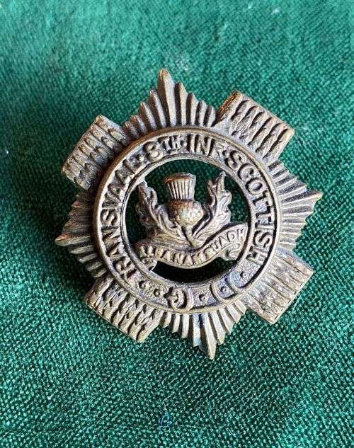 TRANSVAAL 8 INFANTRY SCOTTISH BRASS SPORRAN BADGE- ALSO WORN ON OFFICERS PEAKED CAP 1922-1939-2 LUGS