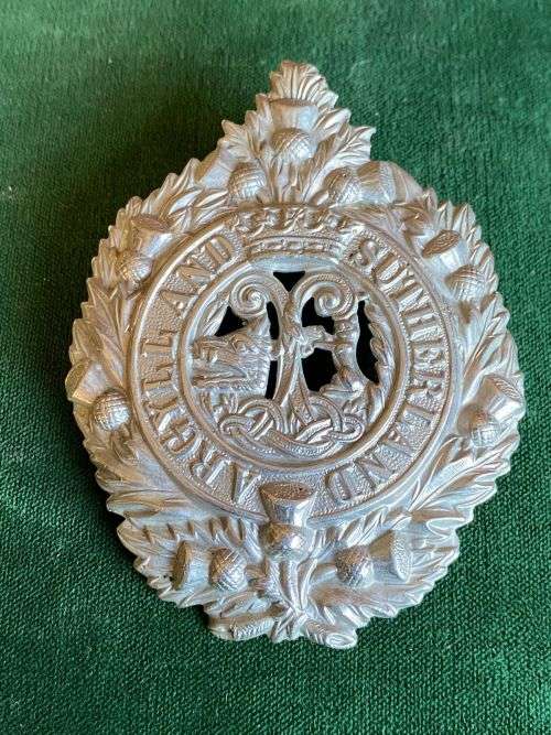 ARGYLL AND SUTHERLAND HIGHLANDERS(PRINCESS LOUISE`S) CAP BADGE- 2 LUGS