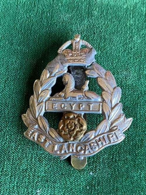 EAST LANCASHIRE REGT. CAP BADGE- 1901-1955
