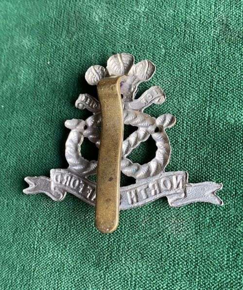 NORTH STAFFORDSHIRE REGT. CAP BADGE-WORN 1889-1959