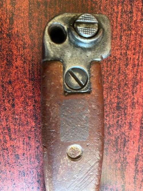 RUSSIAN MADE AKM 11 BAYONET-THE RUBBER SECTION ON THE SCABBARD PROVIDES A HAND GRIP WITH ELECTRICAL
