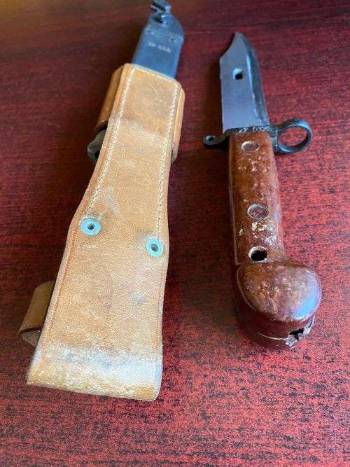 ROMANIAN MADE AKM BAYONET-RED GRIPS WITH MATCHING NUMBERS FOR BAYONET AND SCABBARD