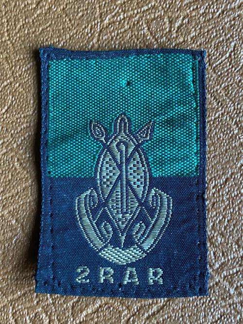 RHODESIAN AFRICAN RIFLES CAP BADGE FOR CAMOUFLAGE-2ND BATTALION 1970`S-1980
