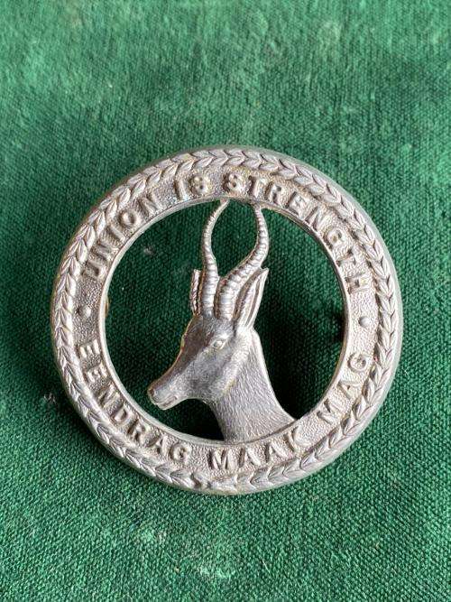 GENERAL SERVICE CORPS CAP BADGE-LARGE WHITE METAL 1940`S-2 LUGS
