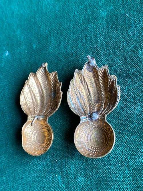 SA ARTILLERY COLLAR BADGE PAIR IN GILT-WORN POST 1961- 2 PINS MISSING