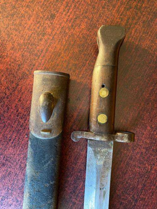 1888 MK1 PATTERN BAYONET FOR THE LEE METFORD RIFLE-BLADE BACK INSPECTION STAMP,THE E. SHOWING THE WE