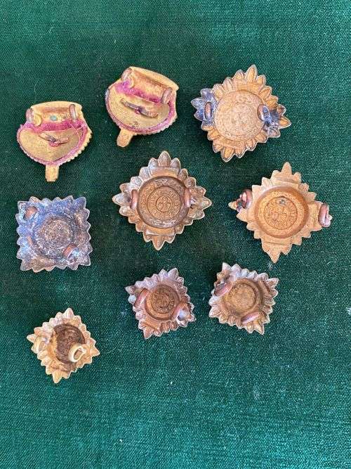 BRITISH OFFICERS PIP BADGES AND CROWNS FOR RANK- 9 SOLD TOGETHER