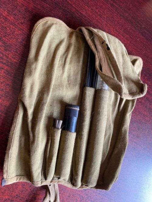 R1 CLEANING KIT IN COMPLETE AND VERY GOOD CONDITION