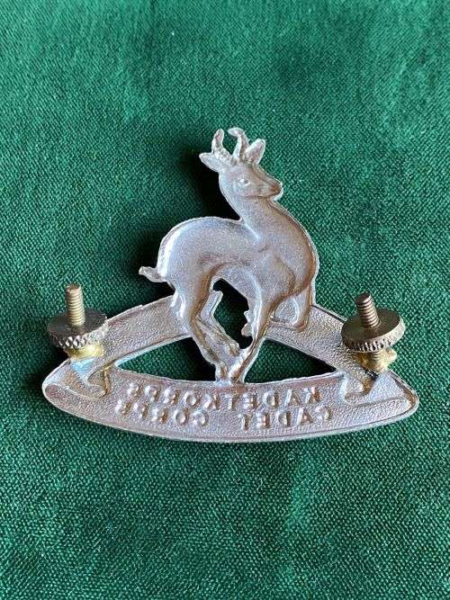 SA SCHOOL CADETS WHITE METAL CAP BADGE- 2X SCREW LUGS