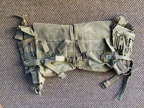 RHODESIA PATTERN 63 KIDNEY POUCHES WEBBING-STAMPED L.B. & D.I.F
