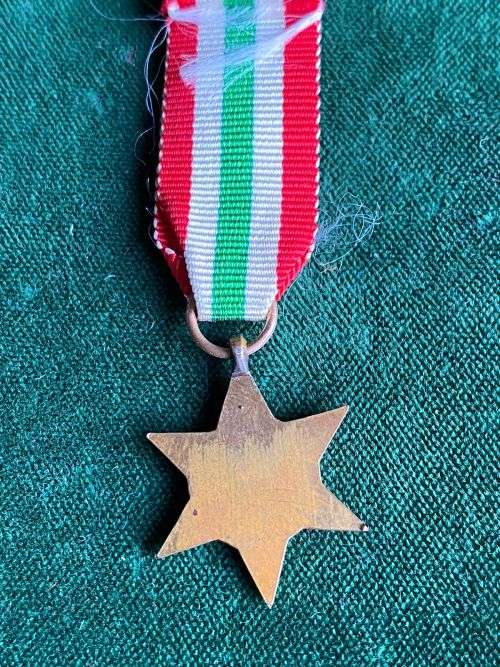 MINIATURE WW2 ITALY STAR