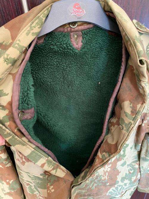 POLICE TASK FORCE 1ST PATTERN CAMO JACKET WITH REMOVABLE WOOL LINER-SIZE MEDIUM-MEASURES 57 CM ARMPI