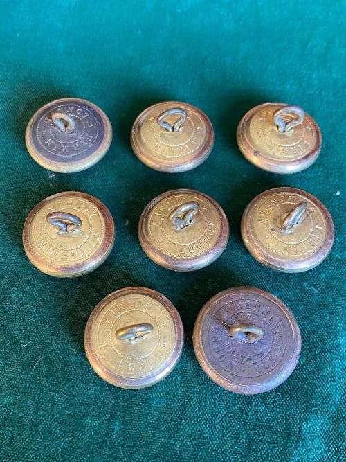 SELECTION OF 8 GILT NAVAL BUTTONS-DIAMETER 25 MM