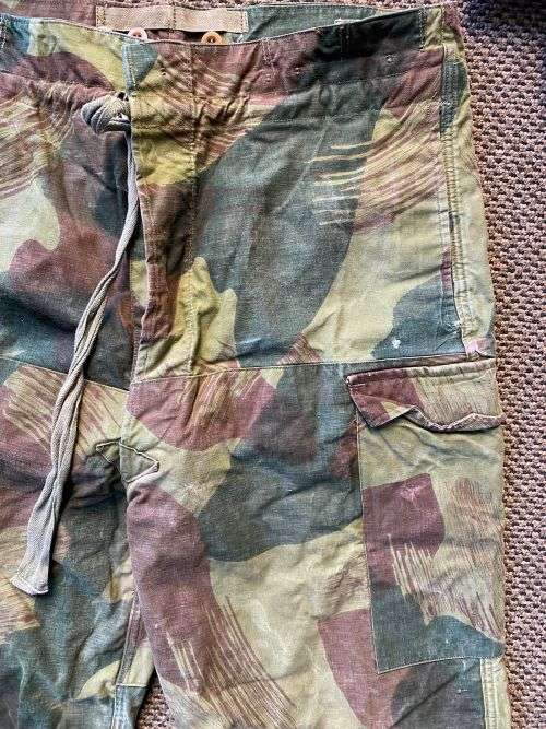 BELGIUM CONGO CAMO TROUSERS-SIZE LARGE-I WOULD SAY SIZE 40 AND BIGGER-PIPE LENGTH 76CM-THE TROUSERS